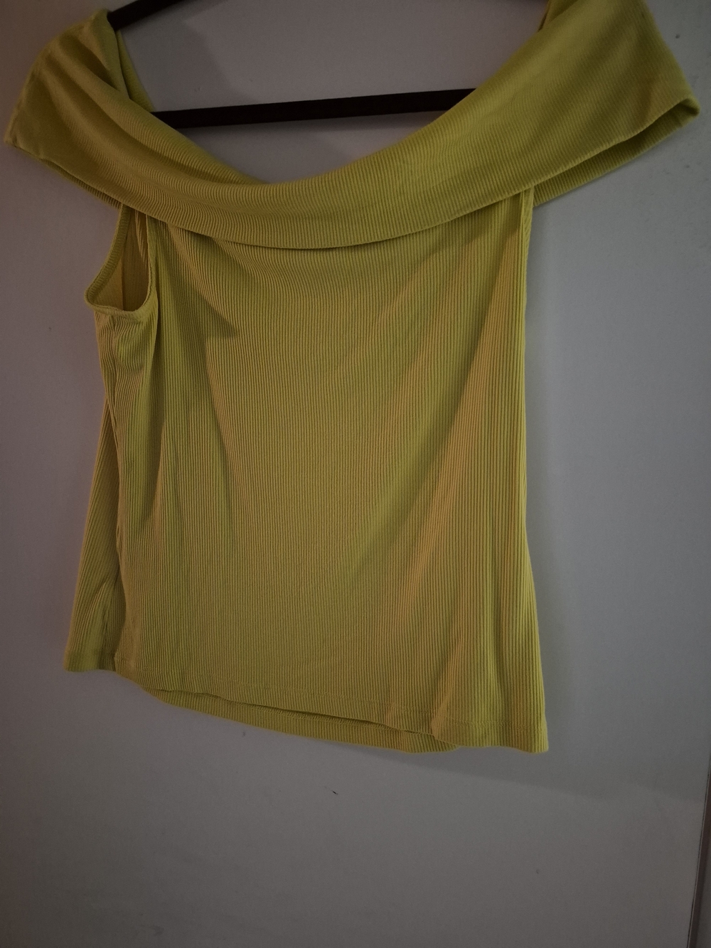 Cider Off-Shoulder Ribbed Camisole in Bright Yellow